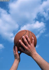 布克准绝杀！杜兰特38分率太阳险胜雄鹿，守住西部附加赛席位