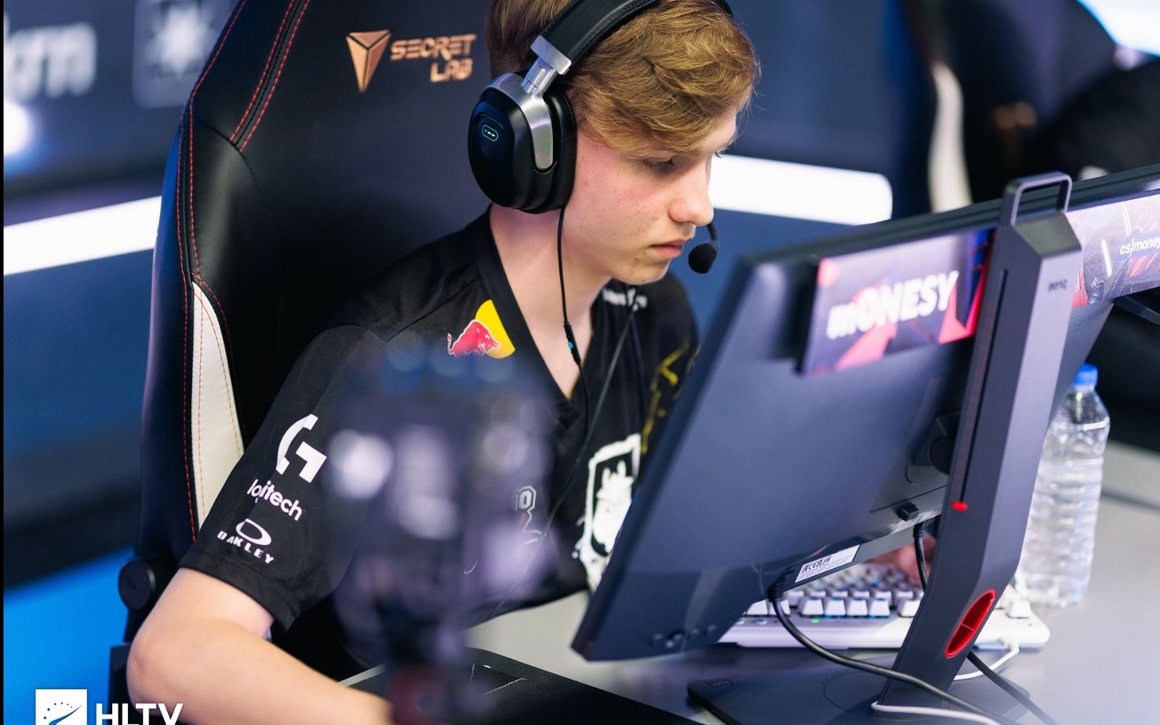 相同的足球 相同的足球